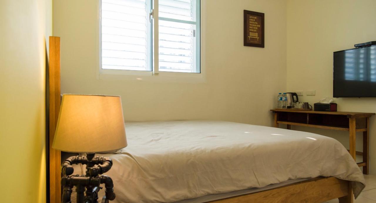 Iron St. House Apartment ไถหนาน ภายนอก รูปภาพ