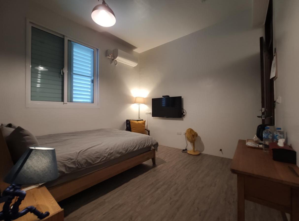 Iron St. House Apartment ไถหนาน ภายนอก รูปภาพ