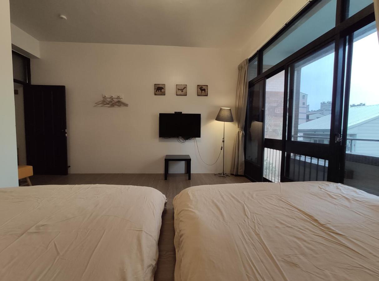 Iron St. House Apartment ไถหนาน ภายนอก รูปภาพ