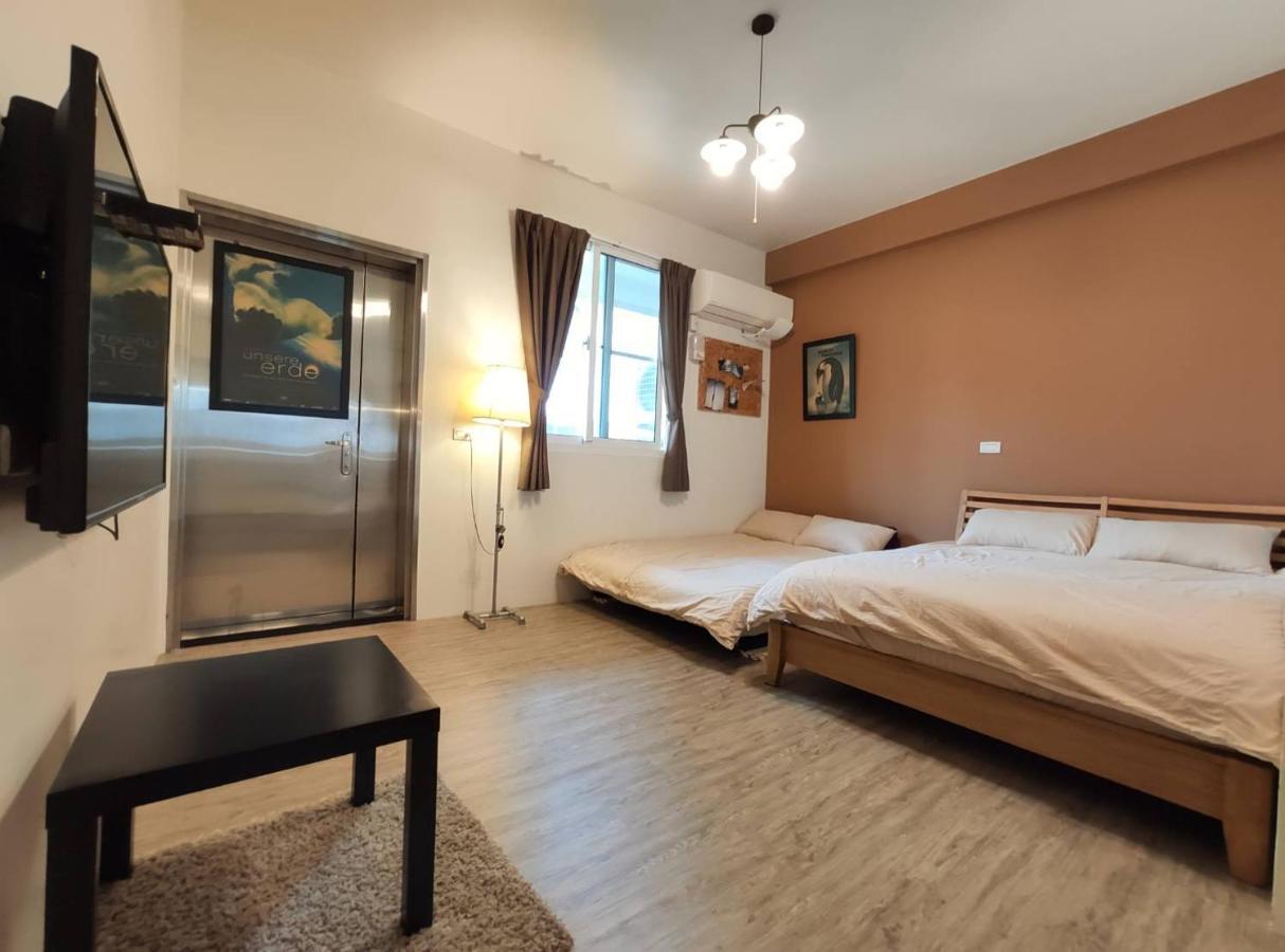 Iron St. House Apartment ไถหนาน ภายนอก รูปภาพ