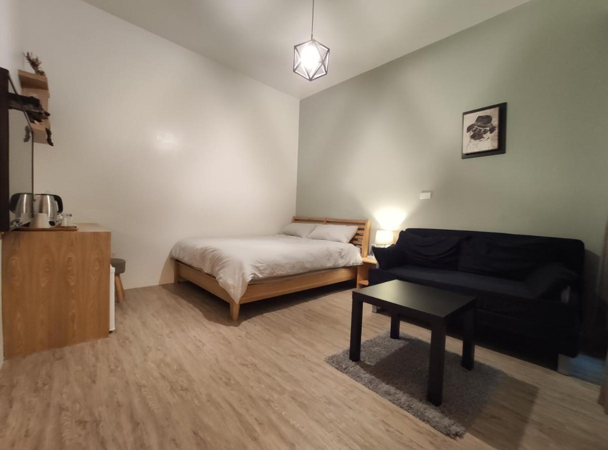 Iron St. House Apartment ไถหนาน ภายนอก รูปภาพ