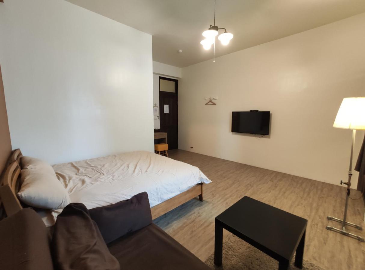 Iron St. House Apartment ไถหนาน ภายนอก รูปภาพ